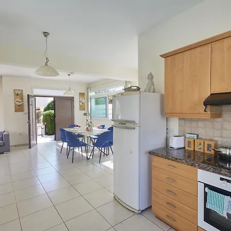 Holiday home Huebsche Mit 3 Schlafzimmern Und Privatem Pool Protaras