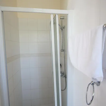 Huebsche Mit 3 Schlafzimmern Und Privatem Pool Hébergement de vacances