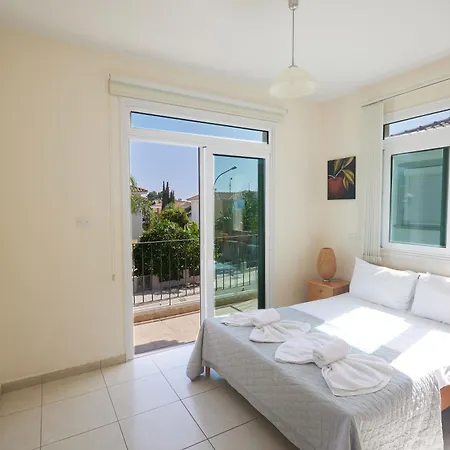 Holiday home Huebsche Mit 3 Schlafzimmern Und Privatem Pool Protaras
